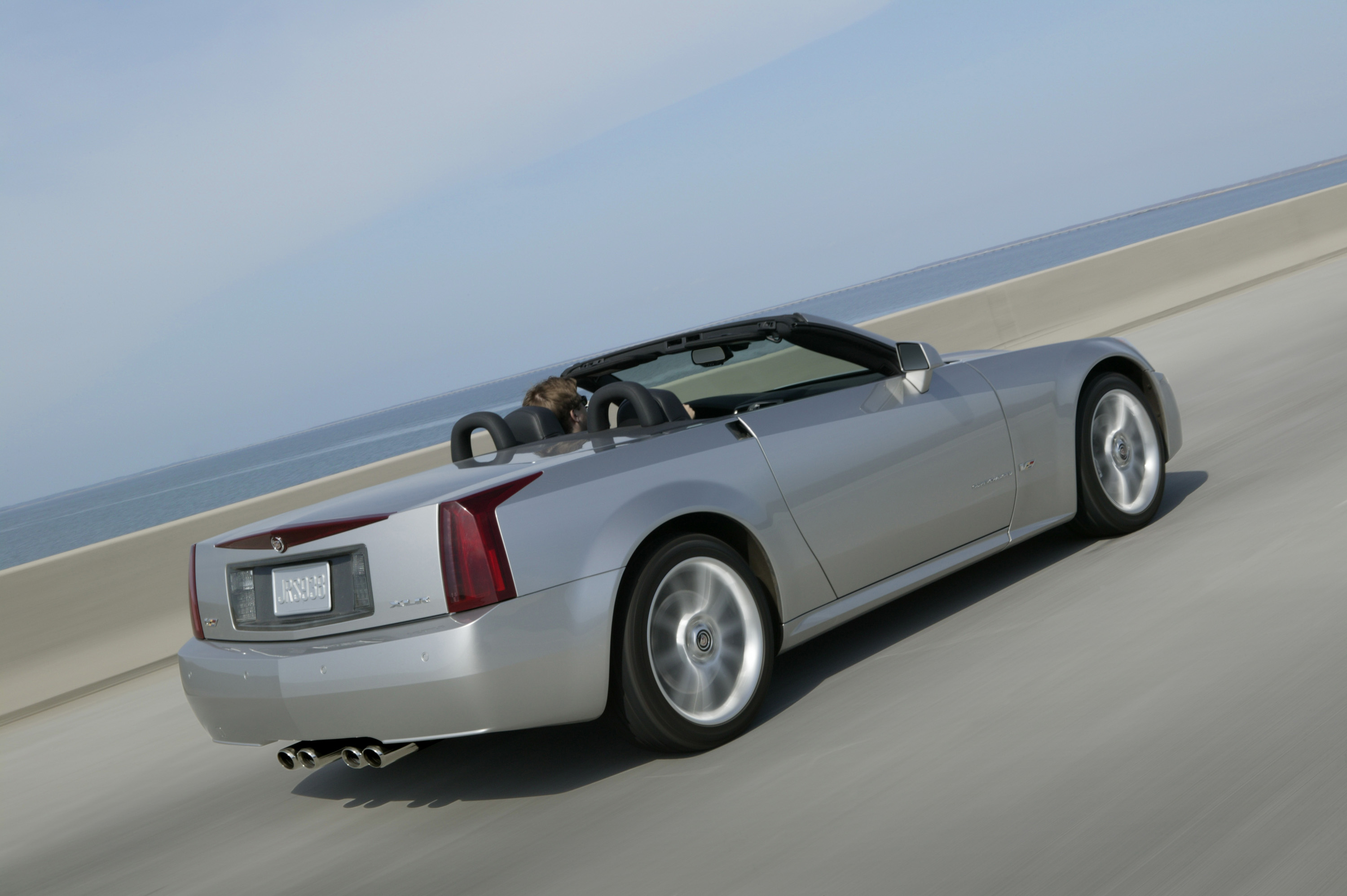 Cadillac XLR V