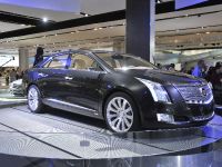 Cadillac XTS Platinum Concept Detroit 2010