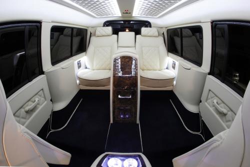 Carisma Auto Design Land Rover Defender Interior (2013) - picture 1 of 5