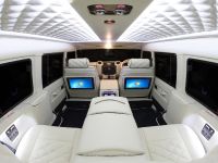 Carisma Auto Design Land Rover Defender Interior (2013) - picture 2 of 5