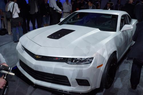 Chevrolet Camaro Z28 New York (2013) - picture 1 of 3