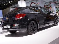 Chevrolet Cruze Frankfurt (2011) - picture 2 of 2