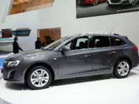 Chevrolet Cruze Station Wagon Geneva (2012) - picture 3 of 4