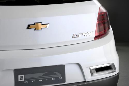 Chevrolet GPiX Crossover Coupe Concept (2008) - picture 8 of 12