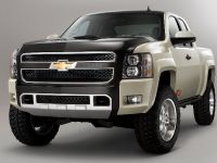 Chevrolet Silverado ZR2 Concept (2009) - picture 1 of 3