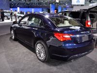 Chrysler 200 Los Angeles (2010) - picture 3 of 3