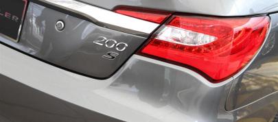 Chrysler 200 S convertible (2011) - picture 4 of 11