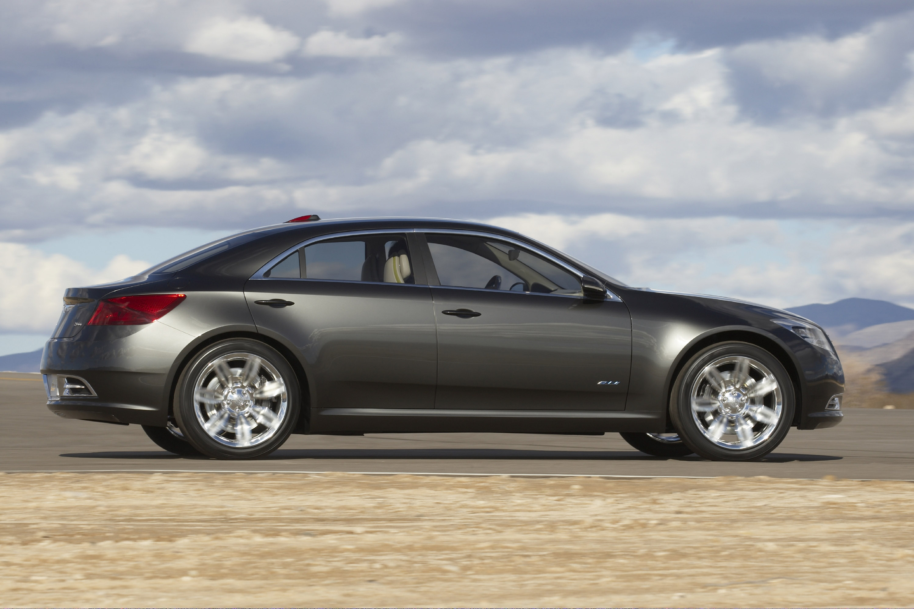 Chrysler 200C EV Concept