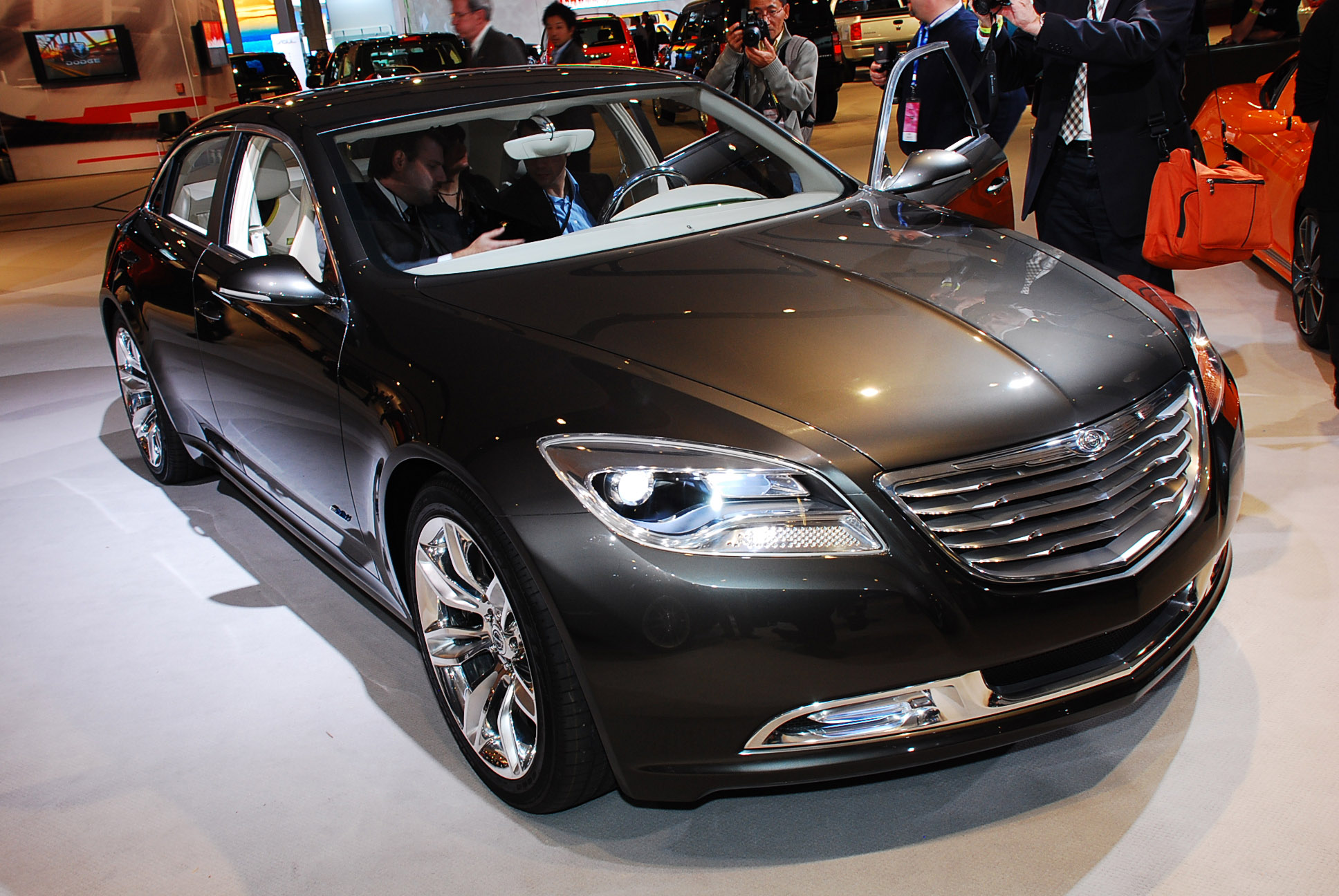 Chrysler 200C EV Detroit