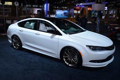 Chrysler 200S Chicago (2014) - picture 1 of 4