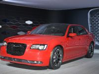 Chrysler 300 Los Angeles (2014) - picture 2 of 8