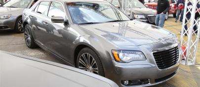 Chrysler 300 S Concept (2011) - picture 7 of 13