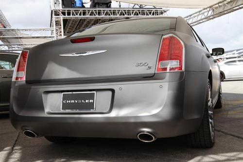 Chrysler 300 S Concept (2011) - picture 8 of 13