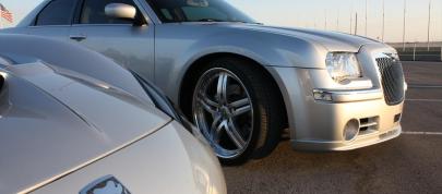 Chrysler 300C V10ch (2010) - picture 4 of 18