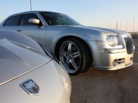 Chrysler 300C V10 (2010) - picture 4 of 18