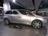 Chrysler 700C Concept Detroit (2012) - picture 3 of 5