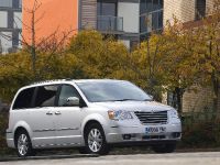 Chrysler Grand Voyager (2008) - picture 3 of 9