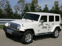 Chrysler LLC Electric Vehicles (2008) - picture 3 of 4