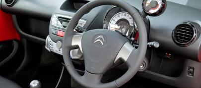 Citroen C1 Platinum (2013) - picture 12 of 14