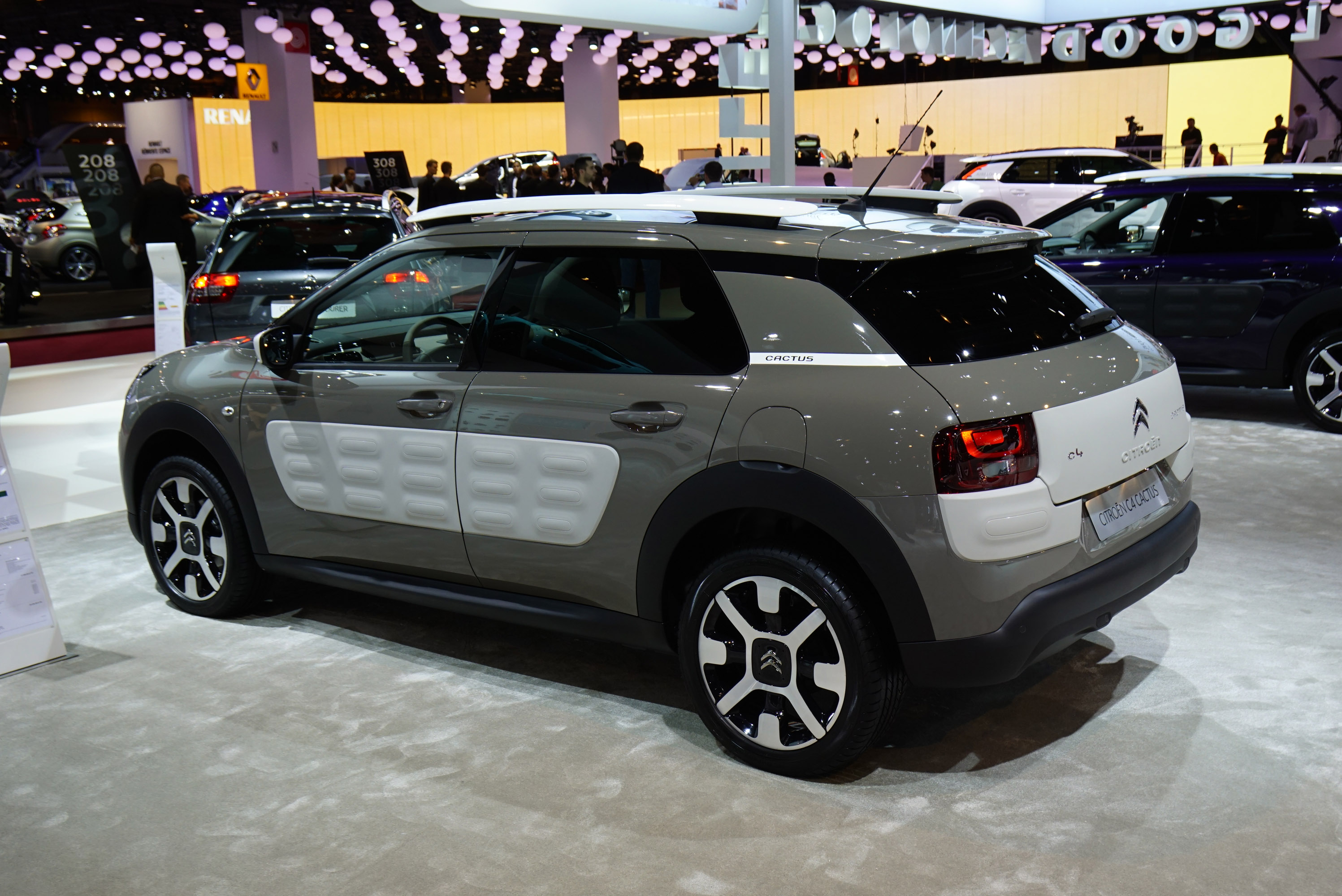 Citroen C4 Cactus Paris