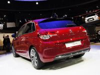 Citroen C4 Paris (2010) - picture 2 of 2