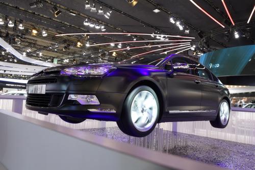 Citroen C5 Frankfurt (2011) - picture 1 of 2