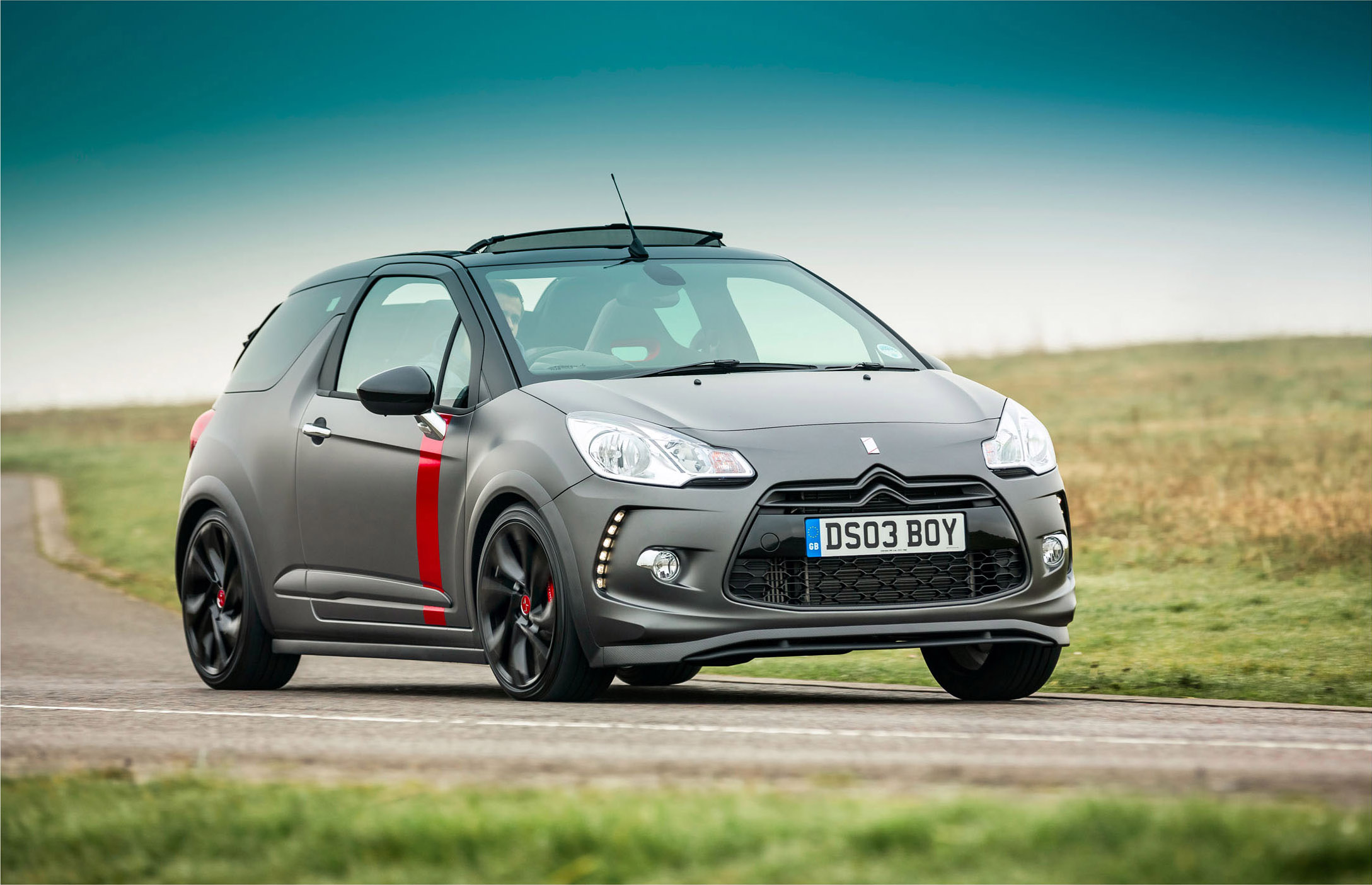 Citroen DS3 Cabrio Racing Ultra-Limited Edition