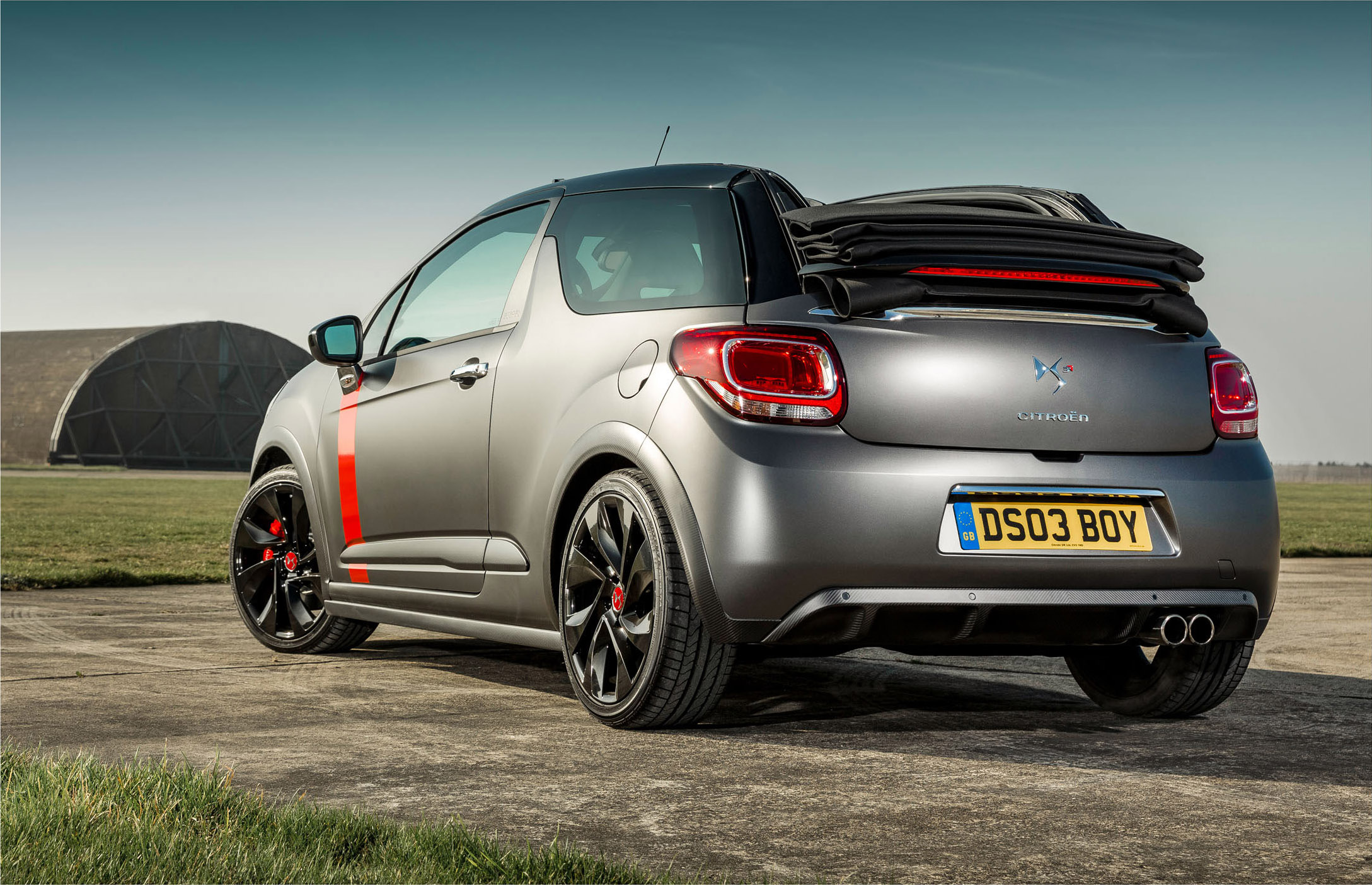 Citroen DS3 Cabrio Racing Ultra-Limited Edition