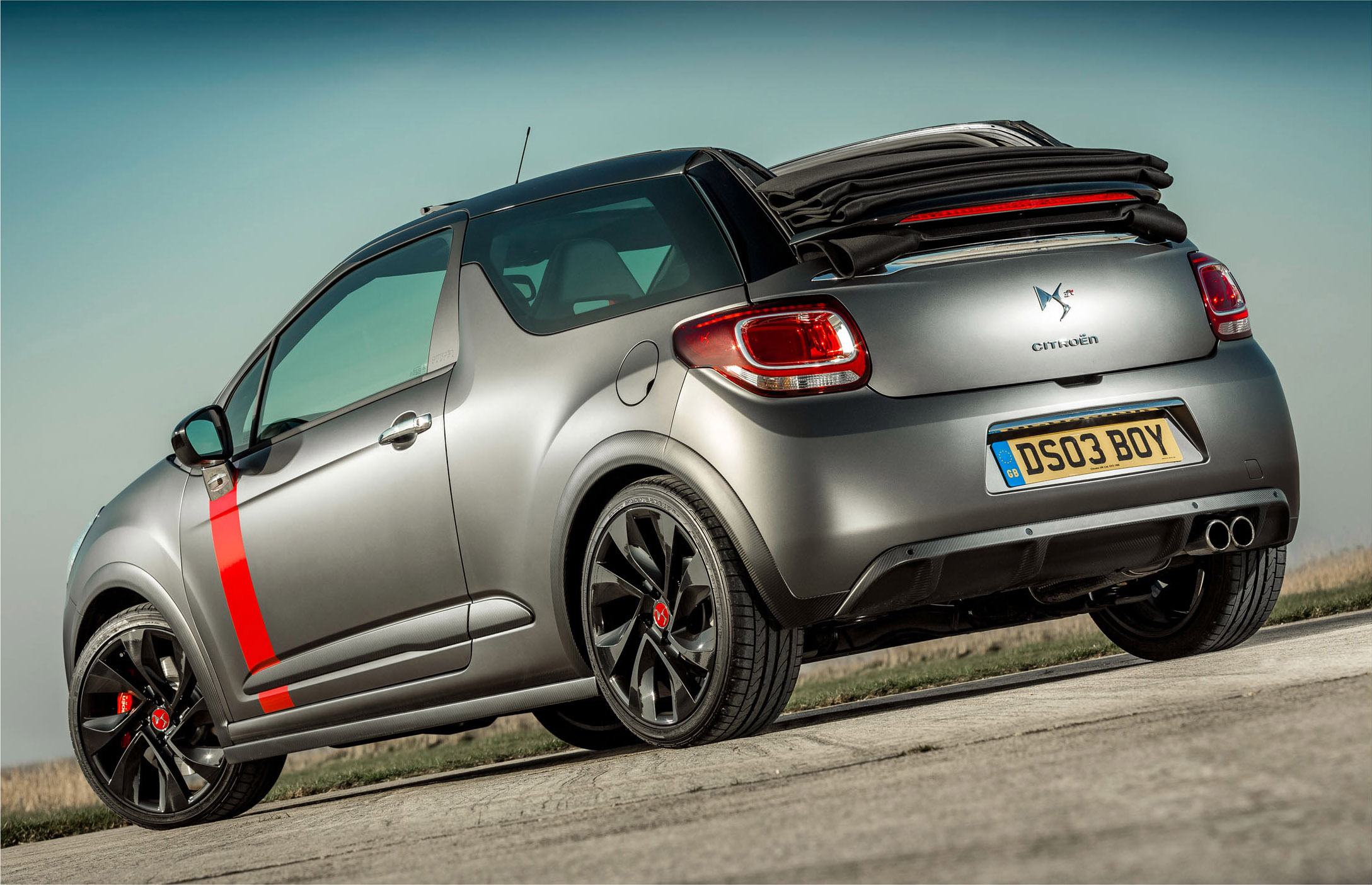 Citroen DS3 Cabrio Racing Ultra-Limited Edition