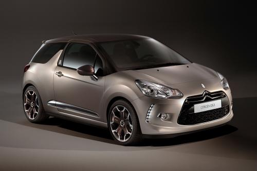 Citroen DS3 DS World Paris (2013) - picture 1 of 3