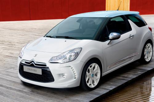Citroen DS3 (2010) - picture 1 of 21
