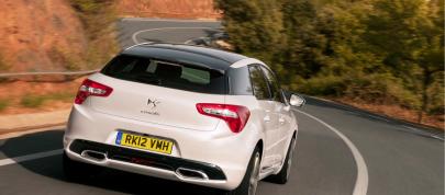 Citroen DS5 (2011) - picture 7 of 20