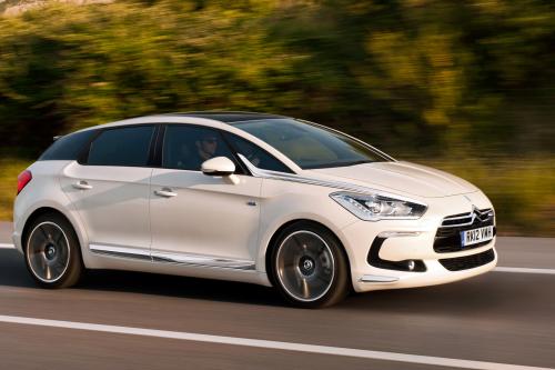 Citroen DS5 (2011) - picture 9 of 20