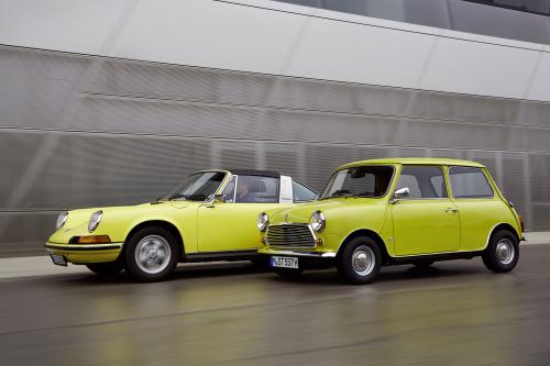 Classic MINI and Porsche 911 (2013) - picture 16 of 38