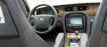 Jaguar Concept Eight (2004) - picture 15 of 36