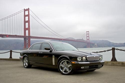 Jaguar Concept Eight (2004) - picture 1 of 36