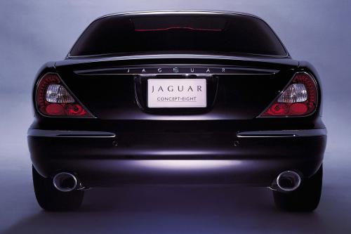 Jaguar Concept Eight (2004) - picture 9 of 36