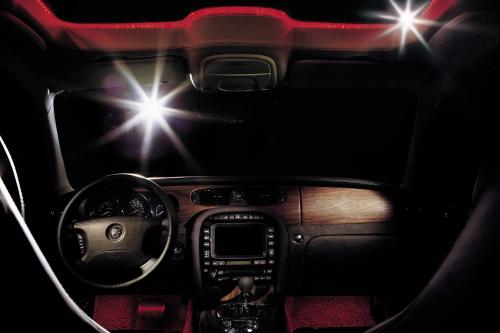 Jaguar Concept Eight (2004) - picture 32 of 36