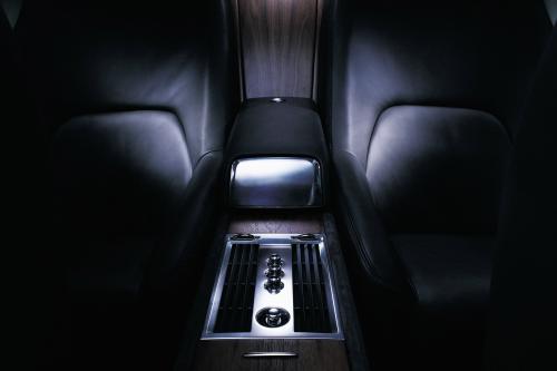 Jaguar Concept Eight (2004) - picture 33 of 36