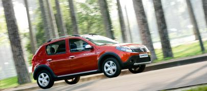 Dacia Sandero Stepway (2009) - picture 4 of 8