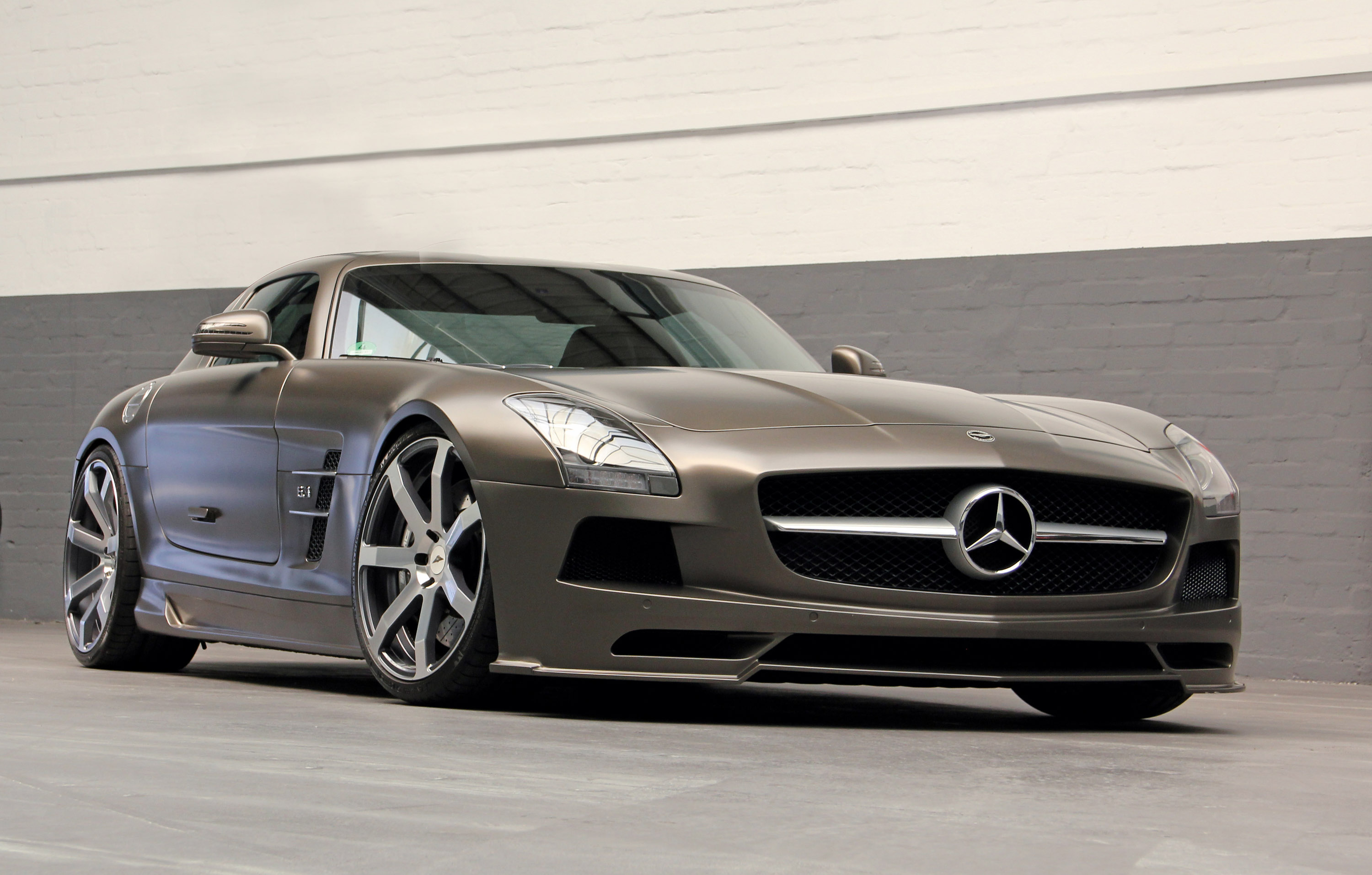 DD Customs Mercedes-Benz SLS AMG