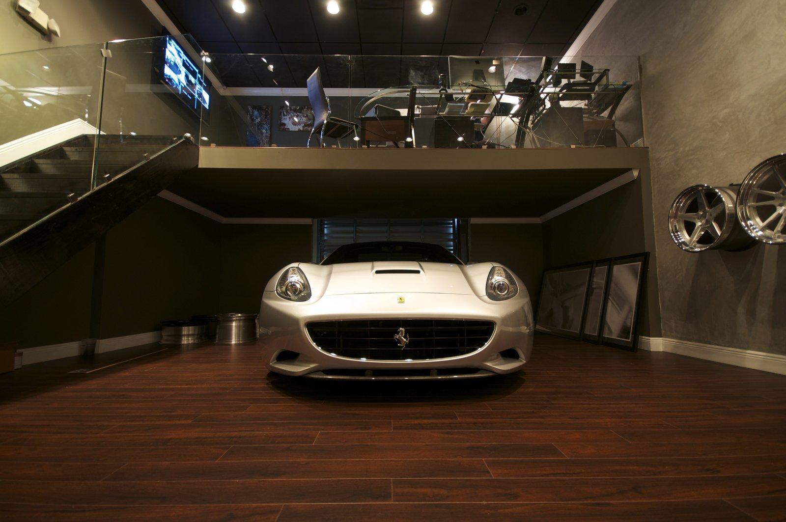 DMC Ferrari California 3S Silver Carbon Fiber