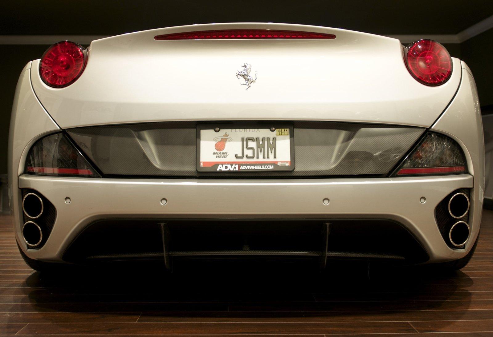 DMC Ferrari California 3S Silver Carbon Fiber