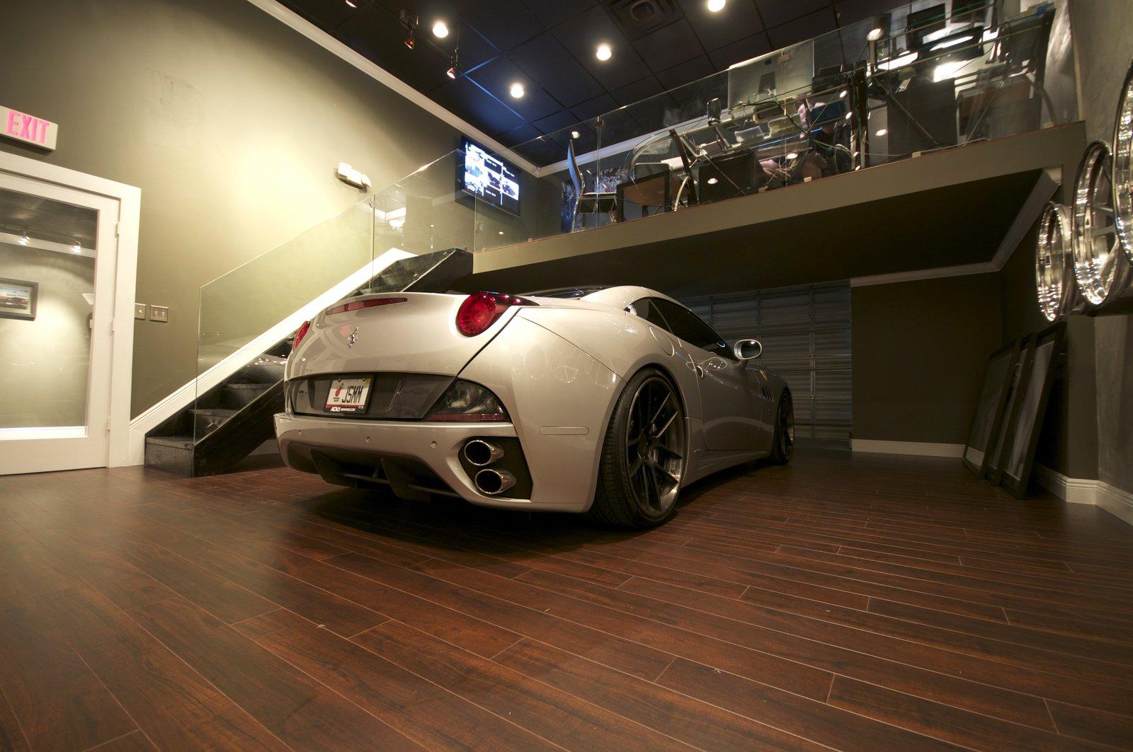 DMC Ferrari California 3S Silver Carbon Fiber