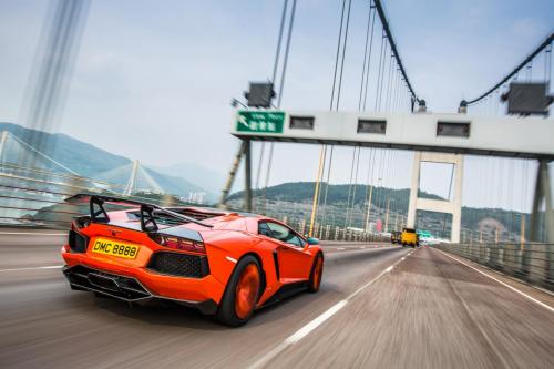 DMC Lamborghini Aventador LP-900 (2012) - picture 9 of 18