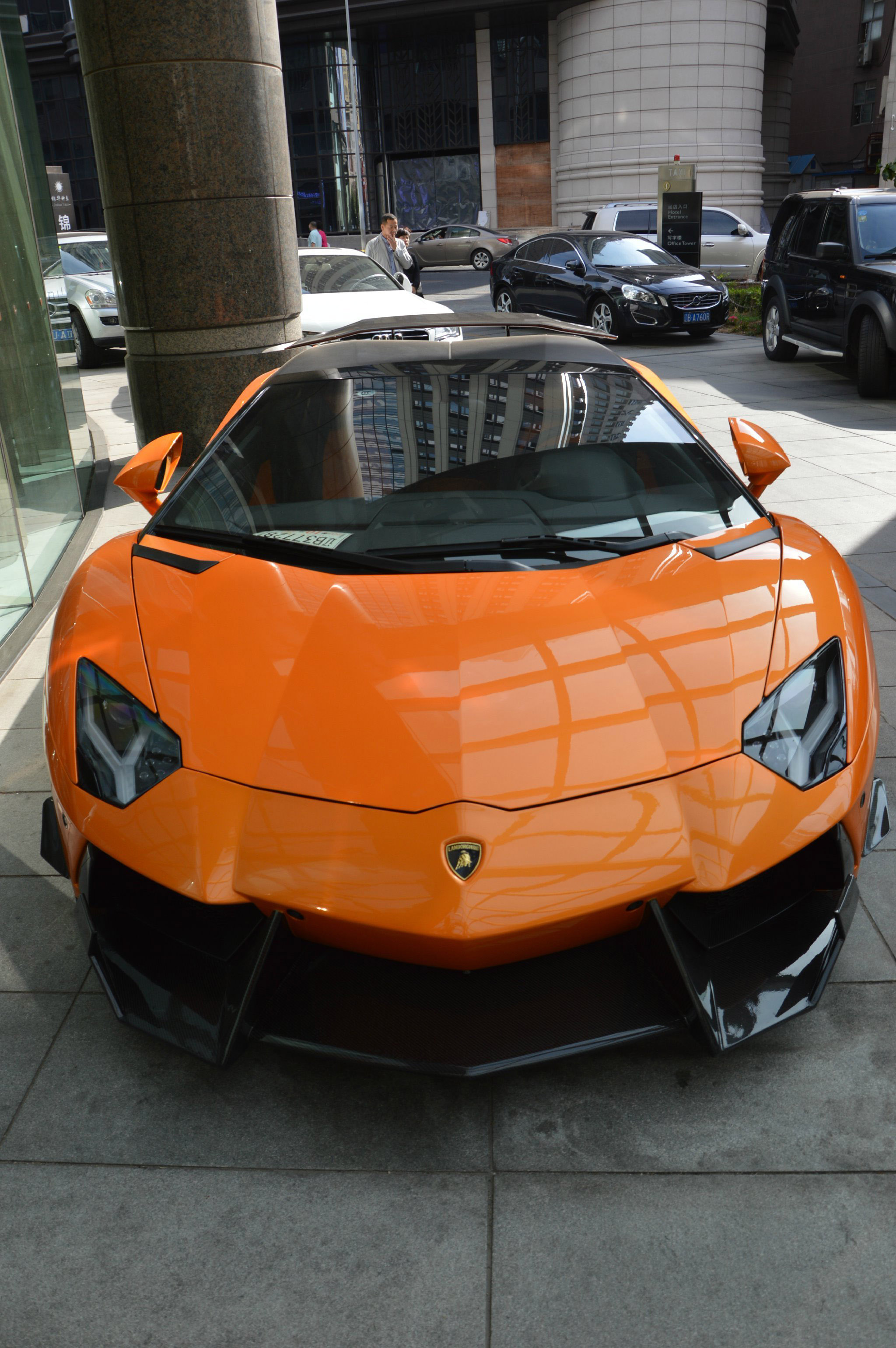 DMC Lamborghini Aventador LP700-4 Roadster SV