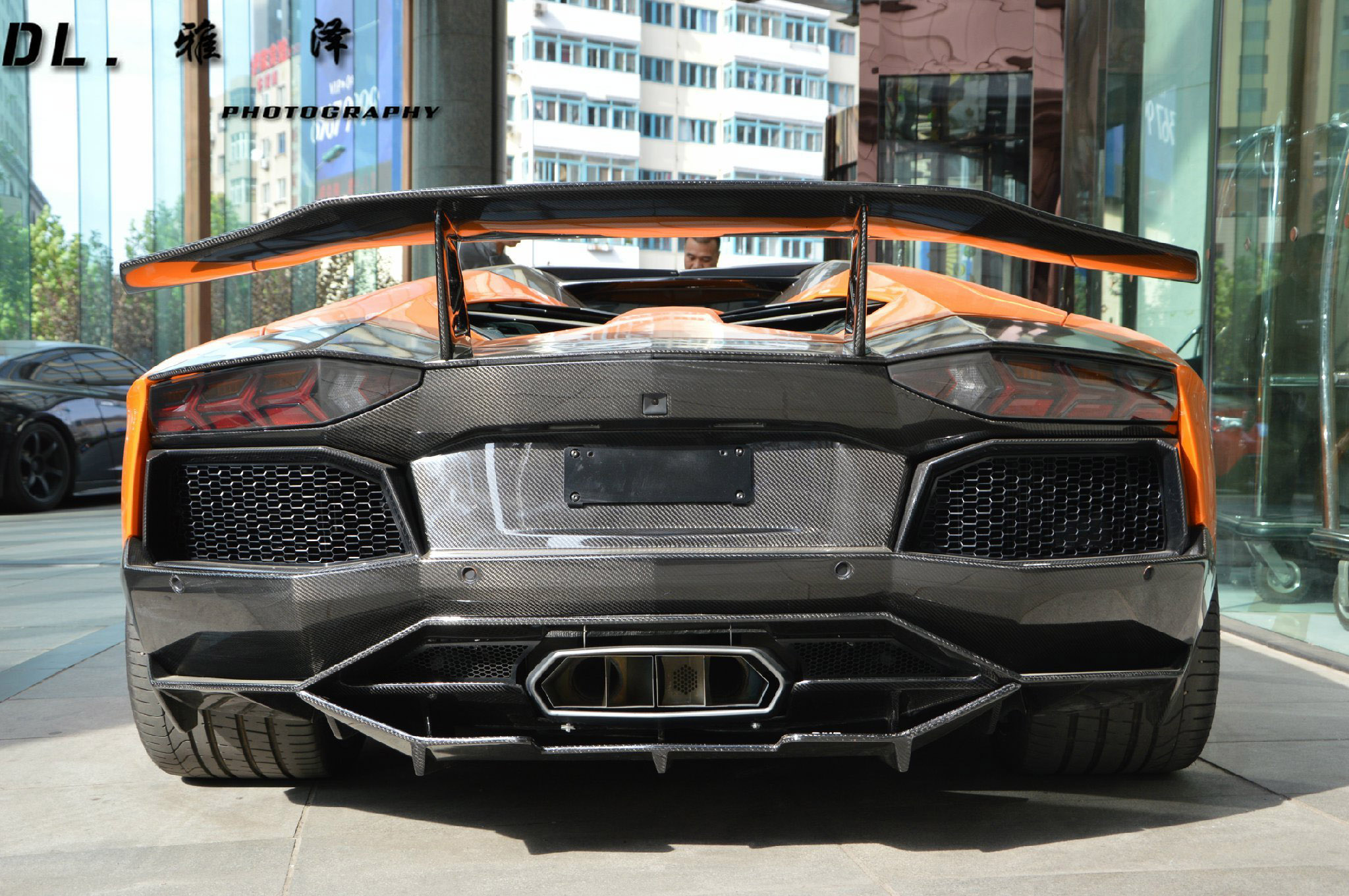 DMC Lamborghini Aventador LP700-4 Roadster SV