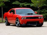 Dodge Challenger SRT10 Concept (2009) - picture 1 of 8