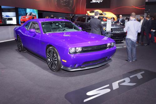 Dodge Challenger SRT8 392 New York (2013) - picture 1 of 2