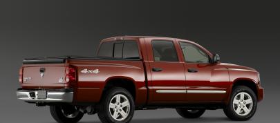 Dodge Dakota (2008) - picture 4 of 6